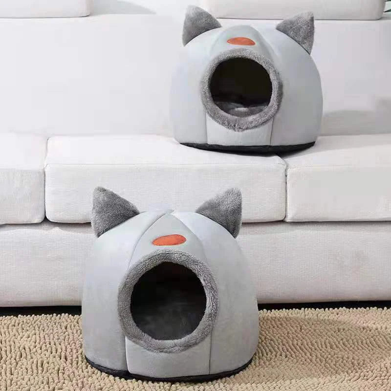 Deep Sleep Winter Cat Bed