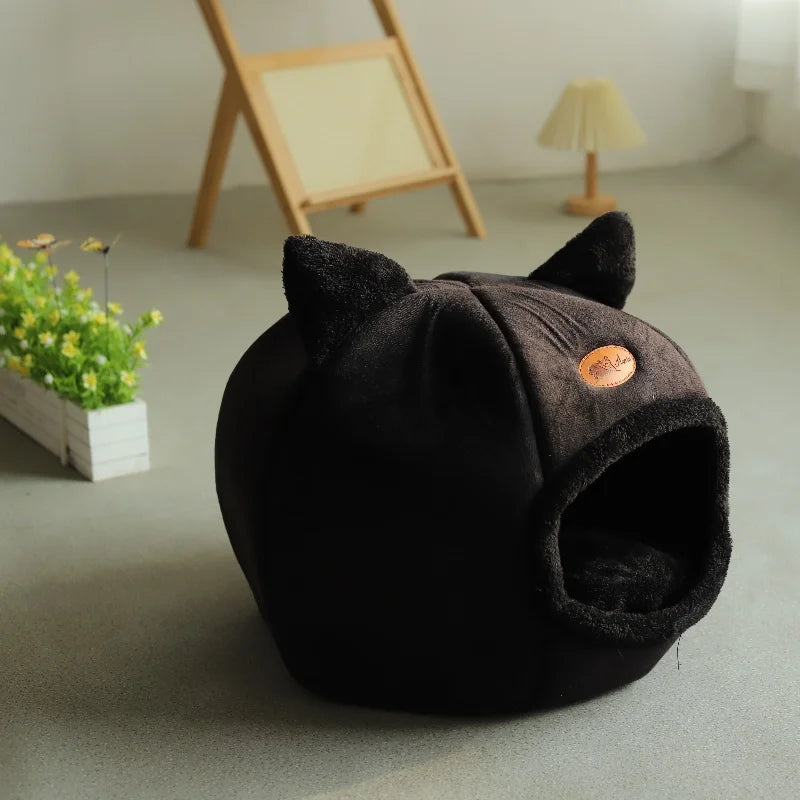 Deep Sleep Winter Cat Bed